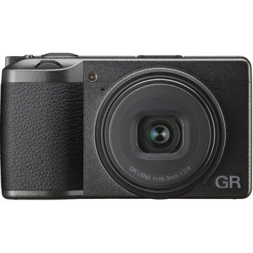 Ricoh GR III Fotoğraf Makinesi