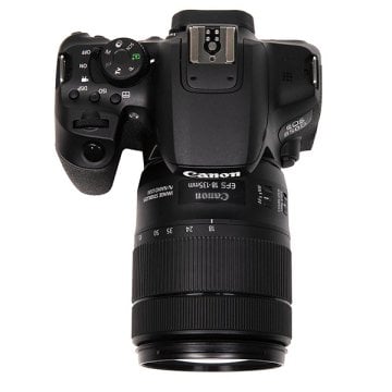 Canon EOS 850D 18-135mm f/3.5-5.6 IS Nano USM Lens