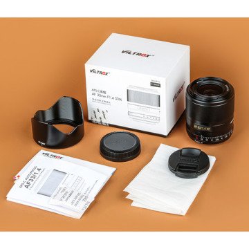 Viltrox AF 33mm f/1.4 XF Lens (Fujifilm X) Black