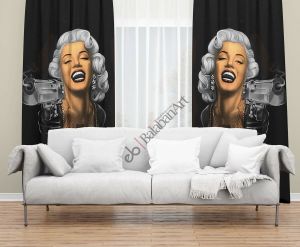 marilyn monroe and weapon dijital baskılı fon perde