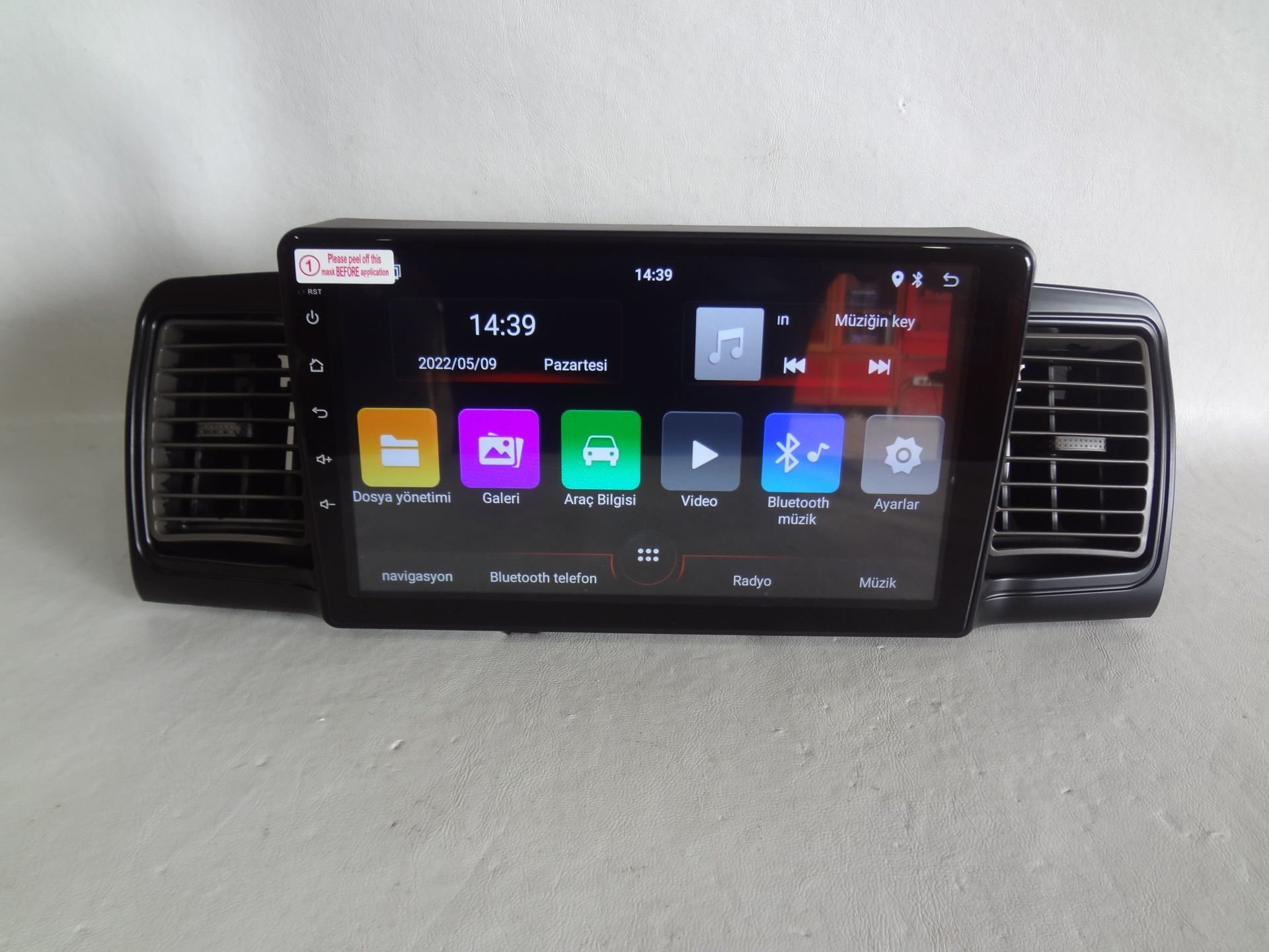 Navix Toyota Corolla Android 12 CarPlay Android Auto QLED Multimedya