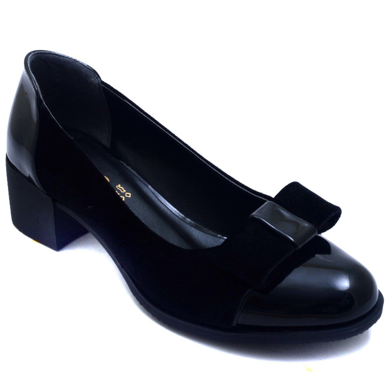 Kurdeleli Kadın Stiletto