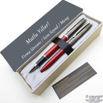 Scrikss İsme Özel Kalem Seti - Titanyum Kırmızı Krom Roller Kalem + Tükenmez Set