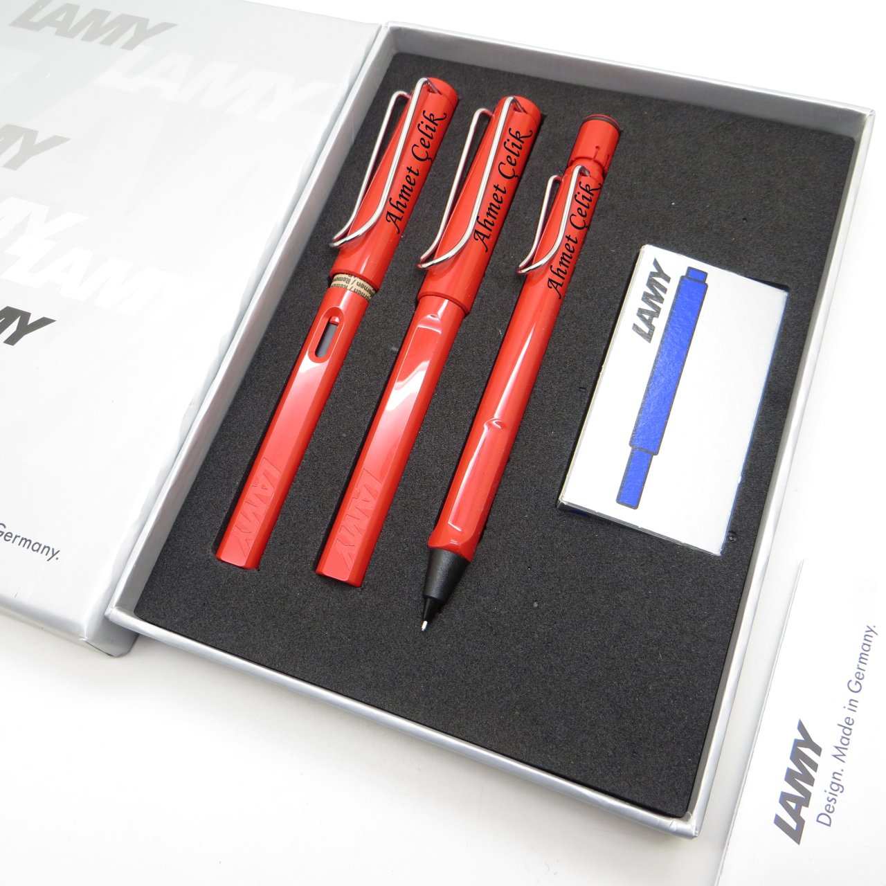 Lamy Safari Kırmızı Dolma Kalem + Roller Kalem + 0.5mm Tükenmez Kalem Set | İsme Özel