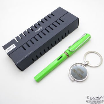 Lamy Safari Dolma Kalem Elma Yeşili + Anahtarlık | Lamy Kalem | İsme Özel Kalem
