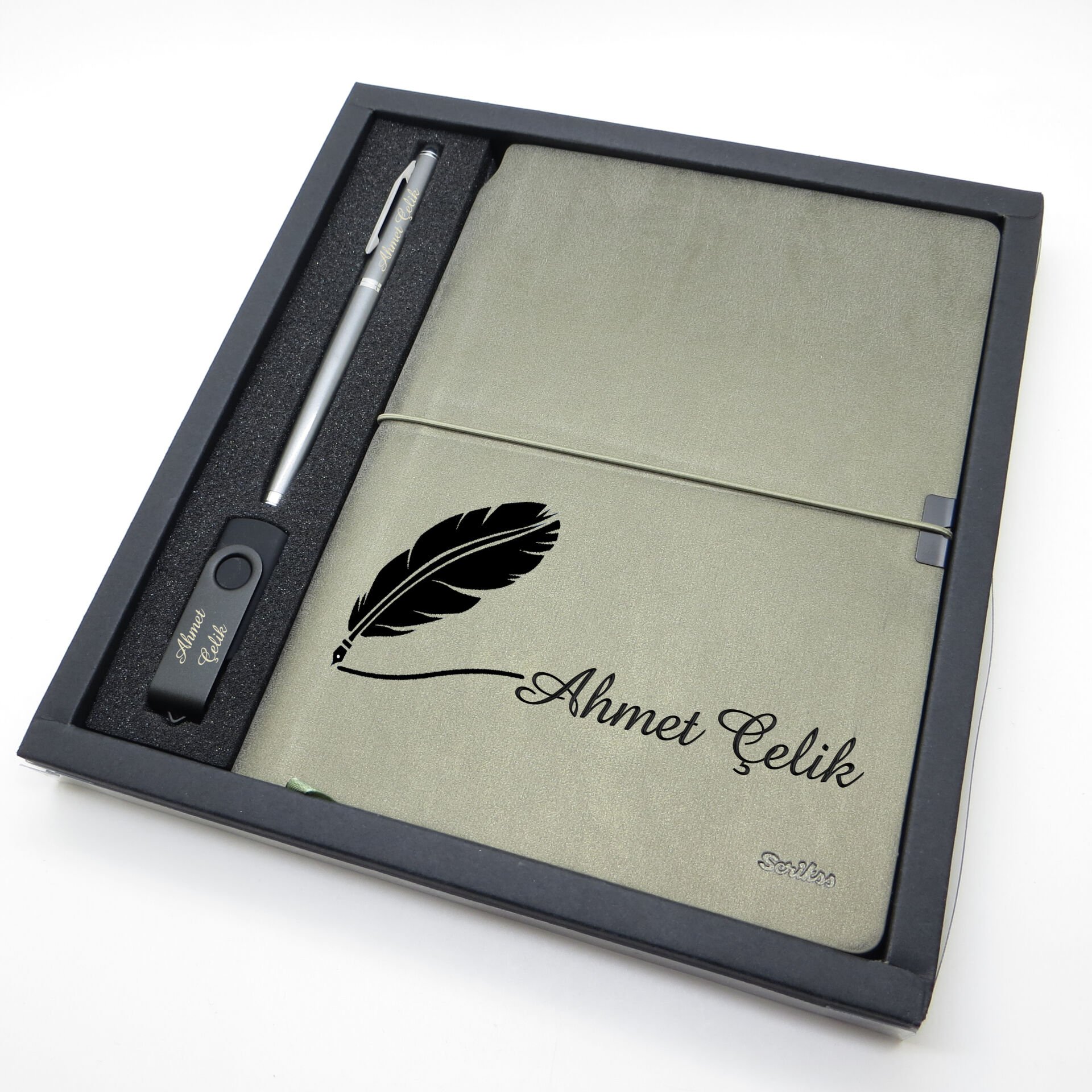 Scrikss İsme Özel Verona Defter & İsme Özel Usb & İsme Özel Metal Roller Kalem Seti (Öğretmenler Günü veya başka bir mesaj işlenebilir)