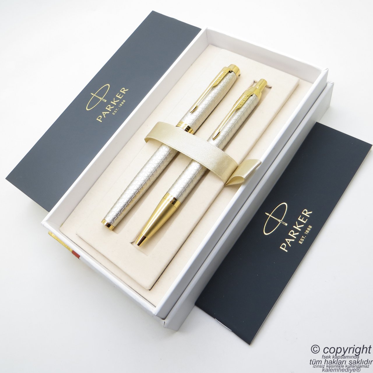 Parker IM Premium Desenli Saten Altın Dolma Kalem + Tükenmez Kalem | İsme Özel Kalem | Hediyelik Kalem