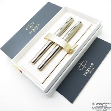 Parker  Urban Premium Desenli Gümüş Yaldız Dolma Kalem + Roller Kalem Seti | İsme Özel Kalem