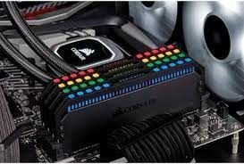 CORSAIR CMT16GX4M2K4000C19 16GB (2X8GB) DDR4 4000MHz CL19 DOMINATOR PLATINUM RGB SOĞUTUCULU DIMM BELLEK BLACK