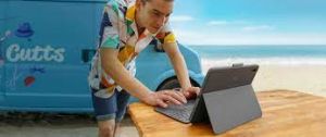 LOGITECH COMBO TOUCH IPAD 10.2 İNÇ 7. VE 8.NESİL İLE UYUMLU ÇOK YÖNLÜ KLAVYELİ KILIF-GRİ 920-009995