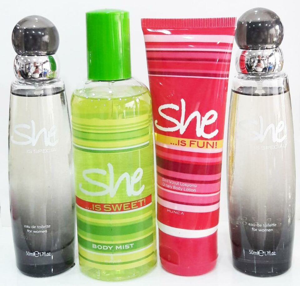 She Special Siyah 2x 50 ml Edt + Vücut Spreyi 150 ml Body Mist+75 ml Losyon