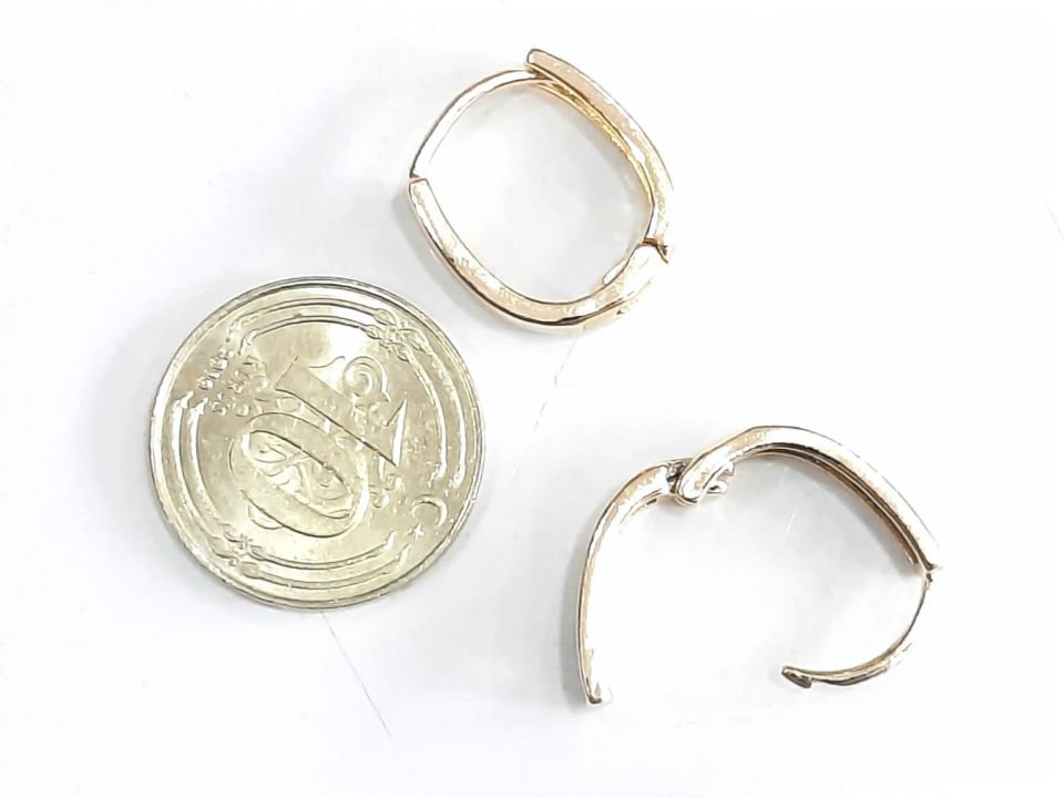 Altın Renkli Halka Küpe Düz Desen Aşağı Uzun