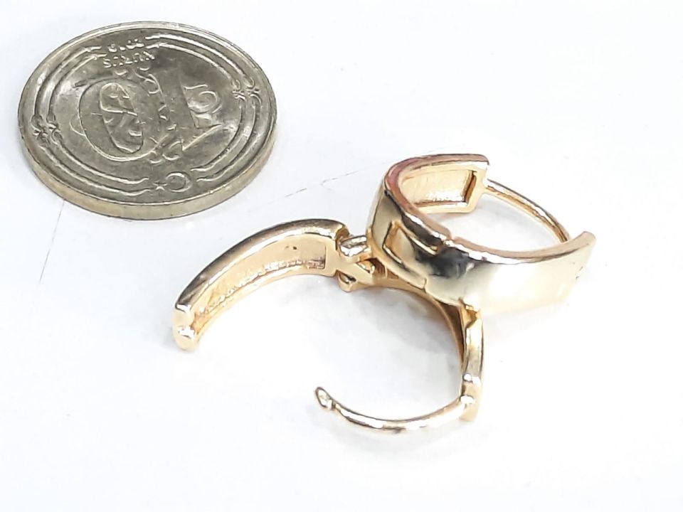 Altın Renkli Halka Küpe Düz Desen Aşağı Uzun