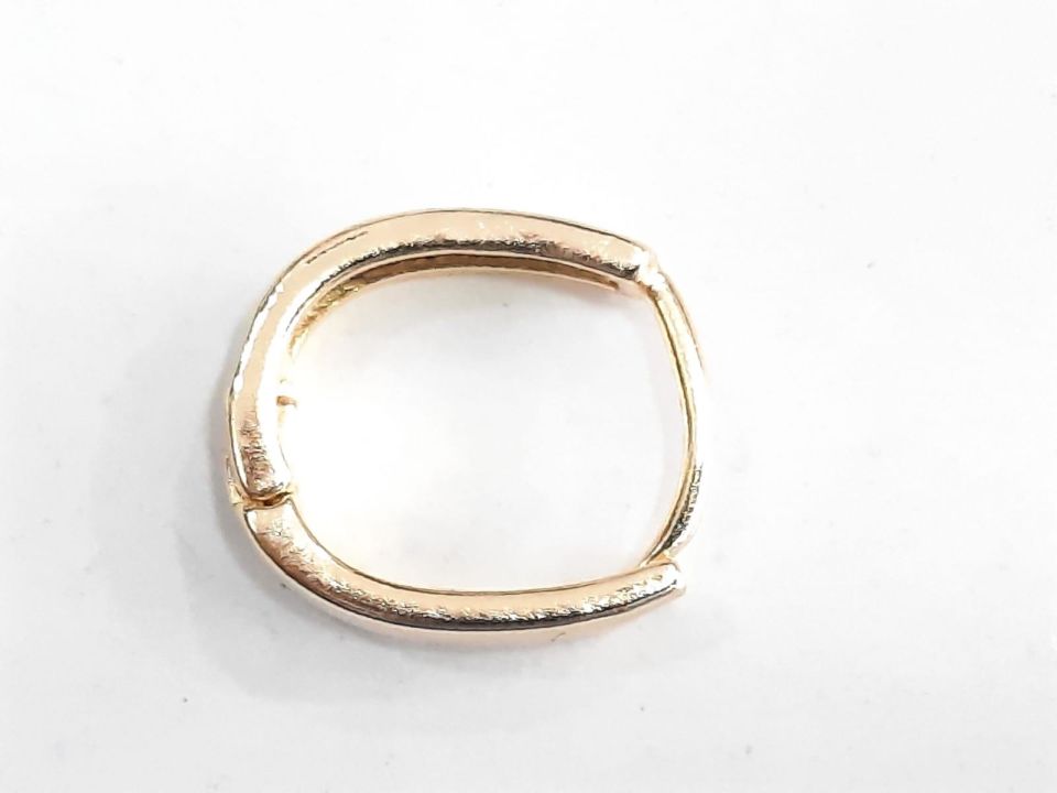 Altın Renkli Halka Küpe Düz Desen Aşağı Uzun