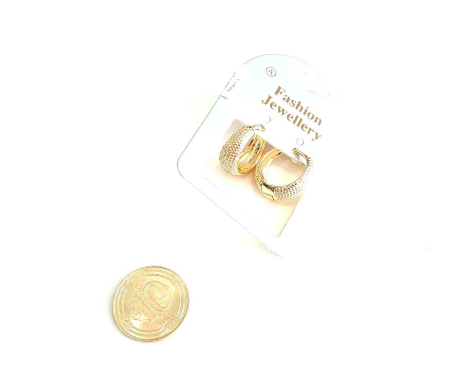 Altın Renkli Halka Küpe Kabartma Desen Yuvarlak