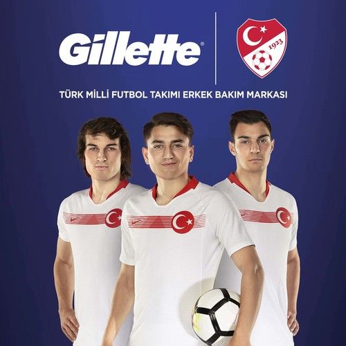 Gillette Fusion ProGlide Tıraş Makinesi + 5 Tıraş Bıçağı