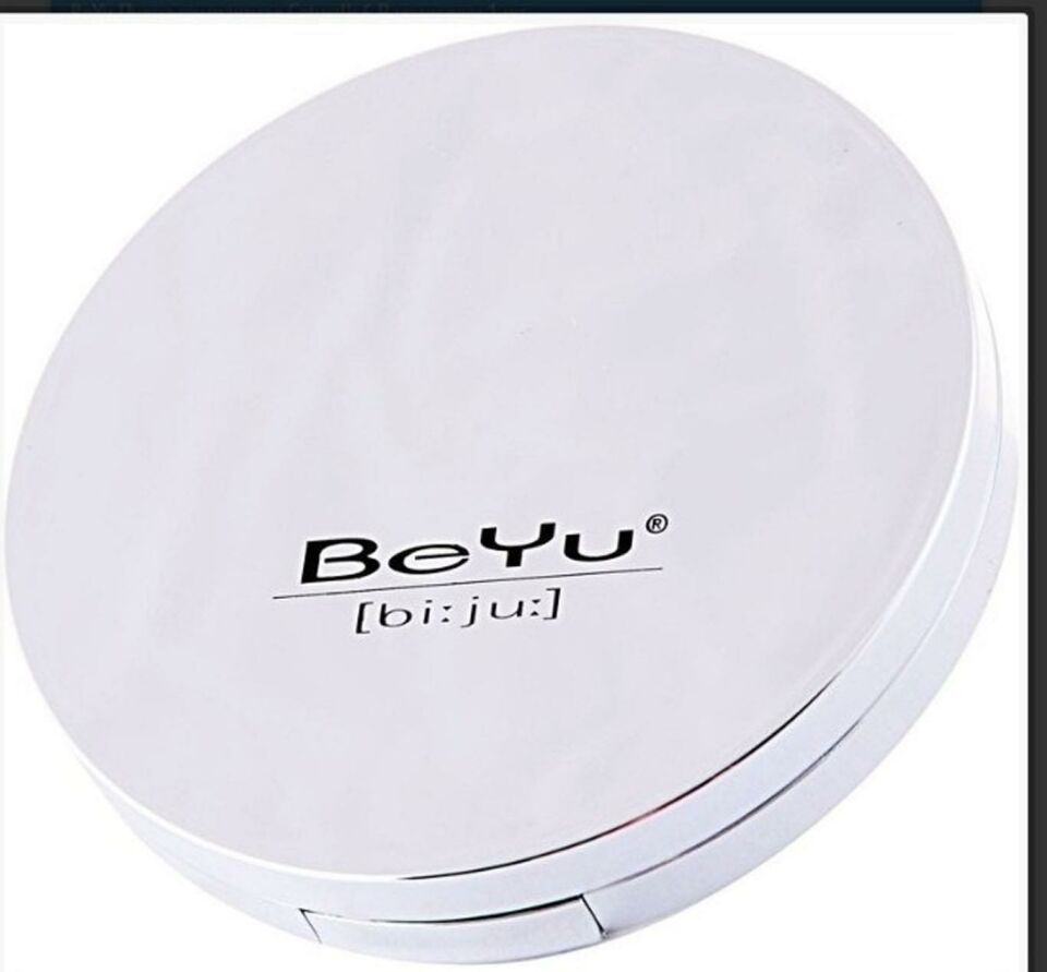 BeYu Catwalk Compact Powder Soft Mocca 06