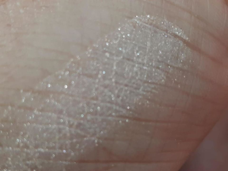 Carmina Highlighter Yüz ve Vücut Pudrası Aydınlatıcı Toz 01