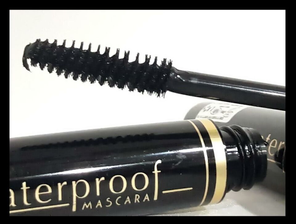 Carmina Wrap Waterproof Siyah Maskara 9 ml