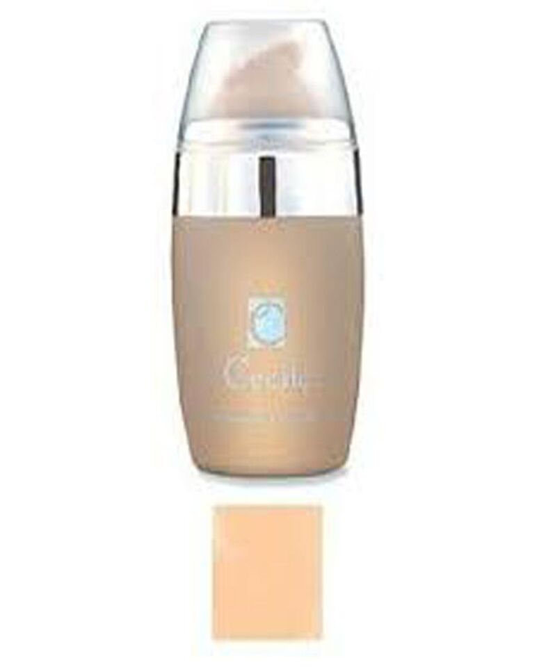 Cecile No Transfer Matte Fondöten 01