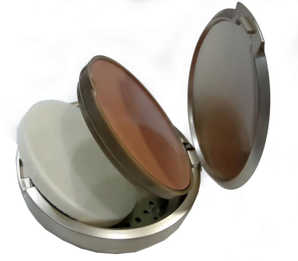 Carmina Compact Foundation 02 Pata Krem Pudra Gold