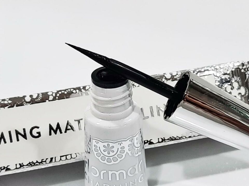 Flormar Charming Matte Dipliner Yoğun Siyah Likit Eyeliner