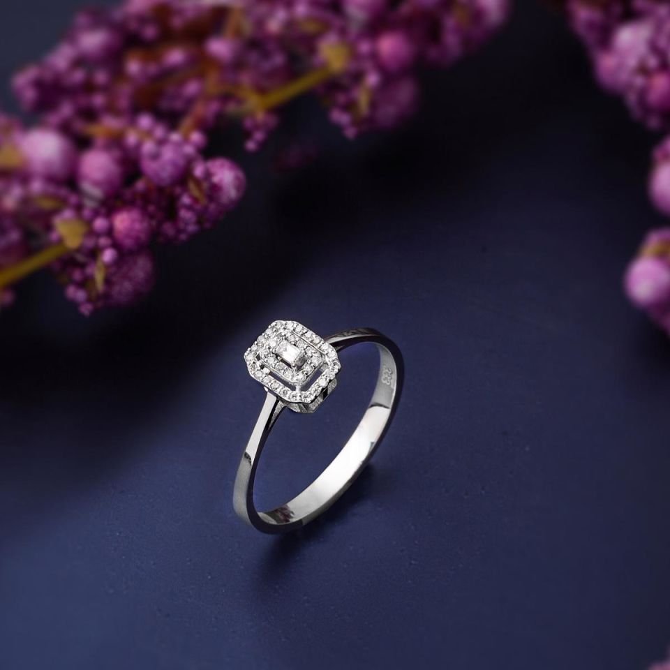 Zer Diamond Baget Pırlantalı Yüzük