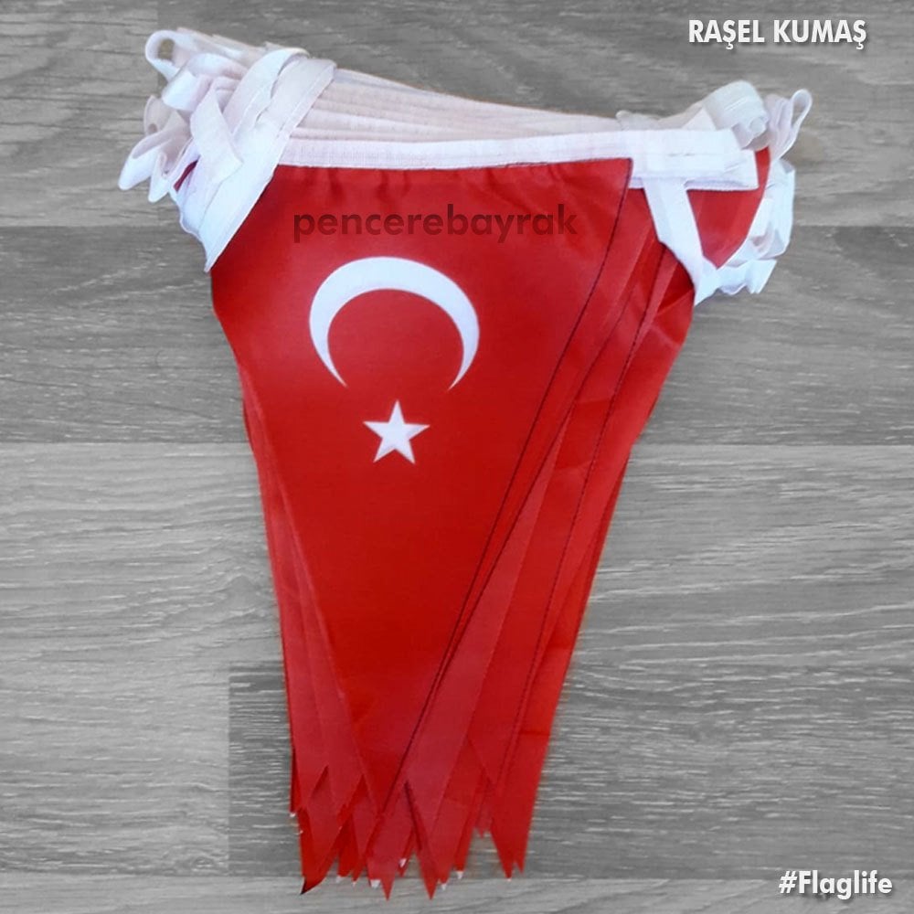 Üçgen ☪ Türk bayrağı | İpe Dizili Flama ( 25 mt ) 20x30 cm