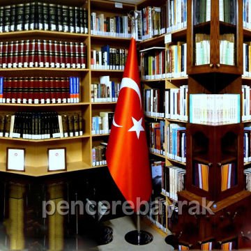Makam Türk Bayrağı ve Gümüş Kaplama Direk | Şık ve Dayanıklı | Normal Kalite