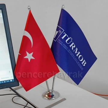 Türmob Logolu İki Direkli Masa Üstü Bayrağı (15x22,5 cm)