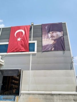 Atatürk Bayrakları - ATA 17 - Raşel Kumaş Baskılı