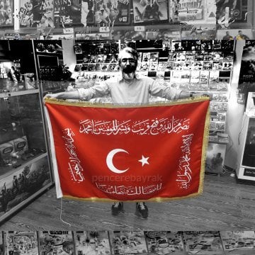 Osmanlı Fetih Sancağı | Arapça Beyaz Yazılı