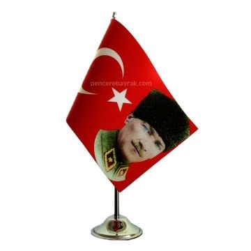 Atatürk'lü Tek Direkli Masa Bayrağı – Kırmızı Zemin | PencereBayrak