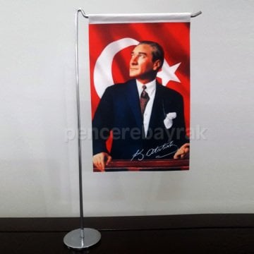 Atatürk'lü Tek Direkli L Tipi Masa Üstü Bayrak