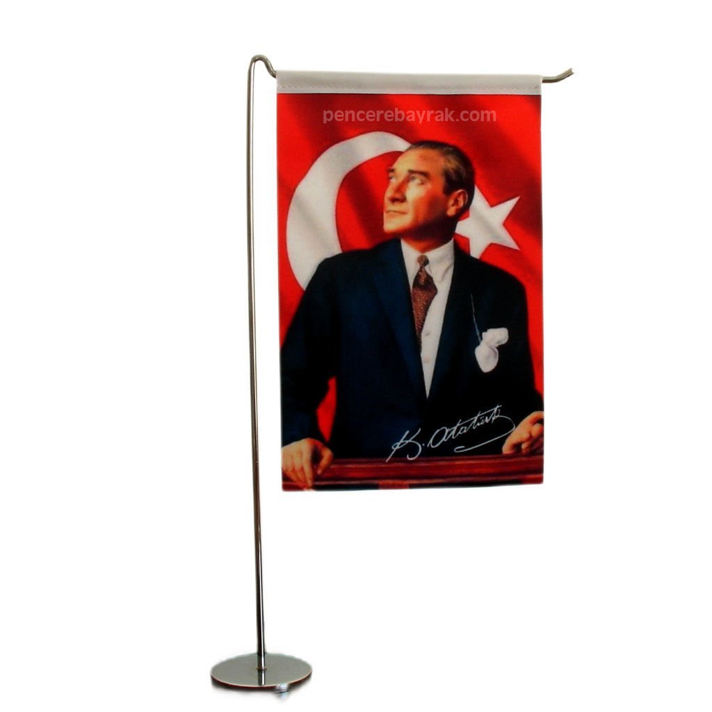 Atatürk'lü Tek Direkli L Tipi Masa Üstü Bayrak – Kaliteli ve Şık Ofis Bayrakları