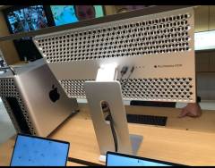 Mac Pro’nuzu kişiselleştirin. 3.5 GHz 8 çekirdekli Intel Xeon W işlemci, 4.0 GHz’e kadar Turbo Boost 32 GB (4x8 GB) DDR4 ECC bellek 8 GB GDDR6 belleğe sahip Radeon Pro W5500X 1 TB SSD depolama Ayaklı paslanmaz çelik muhafaza Magic Mouse 2 Sayısal Tuş Takı