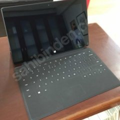Microsoft Windows Surface RT Tablet 64gb Windows RT işletim sistemli 10.6 inç hem dokunmatik, hem klavye ile kullanılabilen tablet bilgisayar. İşyerim için aldım ancak ihtiyacım kalmadı. Cihazda hiç bir şekilde çizik, arıza vs bulunmamaktadır. Fotoğraflar