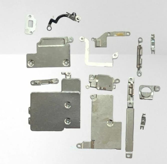 Iphone 13 İç Kafesler