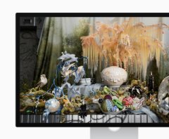 Apple Studio Display  Nano-texture cama ve VESA montaj adaptörüne sahip Studio Display  27 inç 5K Retina ekran. Ana Sahne özellikli 12 MP Ultra Geniş kamera. Stüdyo kalitesinde mikrofonlar. Uzamsal Ses teknolojisine sahip altı hoparlörlü ses sistemi.
