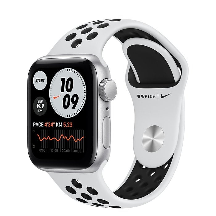 Apple Watch Nike Uzay Grisi ve gümüş rengi  40 mm Alüminyum Kasa ve Nike Spor Kordon  Hafif özellikteki alüminyum kasa, uzay endüstrisi standartlarında %100 geri dönüştürülmüş bir alaşımdan üretiliyor.  Nike Spor Kordon, dayanıklı ve yüksek performanslı f