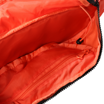 The North Face Lumbnical S Retro Orange/Tnf White Değerli ve önemli eşyalar için küçük ve kompakt arazi yol arkadaşı