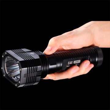 NITECORE EAX 2000 LÜMEN  EL FENERİ 8XAA