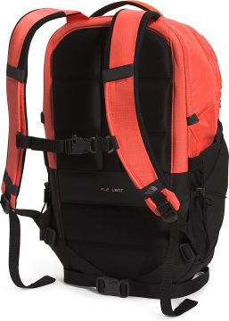 The North Face Borealis Retro Orange Tnf Black Sırt ÇantasıGeniş, son derece hafif ve önemli eşyaları taşırken gün boyu konforlu