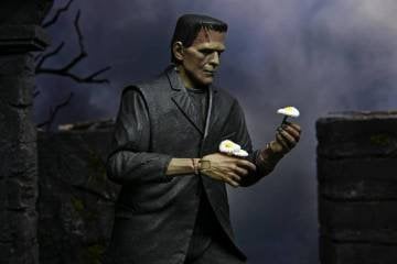 Universal Monsters - Ultimate Frankenstein's Monster (Color) Aksiyon Figürü
