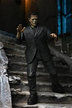 Universal Monsters - Ultimate Frankenstein's Monster (Color) Aksiyon Figürü