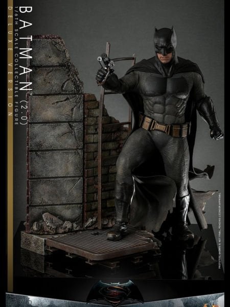 Batman v Superman: Dawn of Justice - Batman (2.0) Deluxe Version 1/6 Scale Koleksiyon Figürü