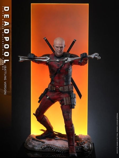 Deadpool & Wolverine - Deadpool (Battling Version) 1/6 Scale Koleksiyon Figürü