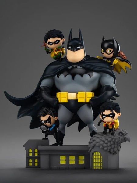 DC Comics Animated Icons Batman Family Deluxe 1/10 Art Scale Heykel