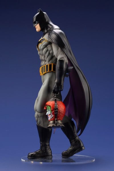 Batman: Last Knight on Earth - Batman ArtFX Heykel