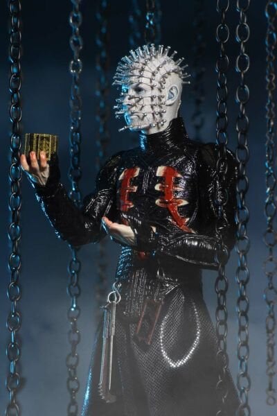 Hellraiser - Ultimate Pinhead Aksiyon Figürü